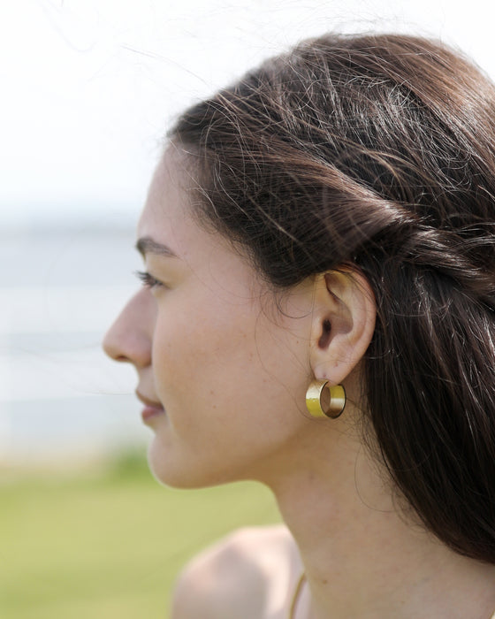 Weathered Wide Round Hoops